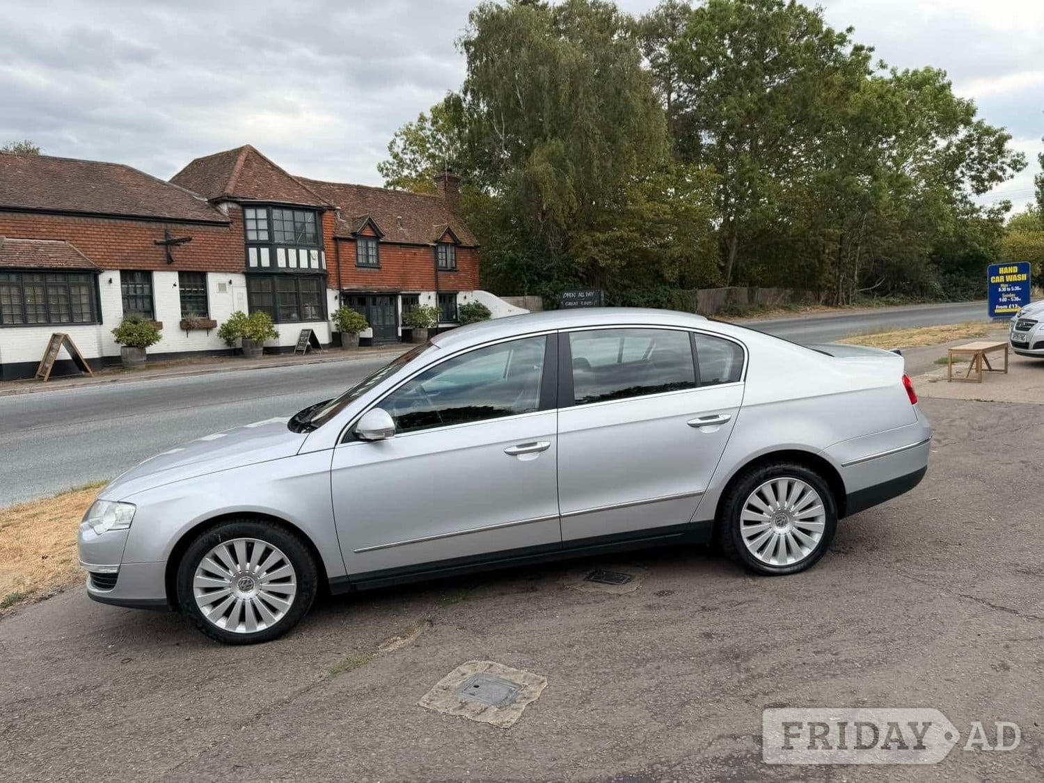 Volkswagen Passat 2009 - Cars