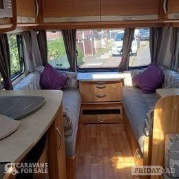 Lunar Quasar 2014 - Motorhomes & Caravans