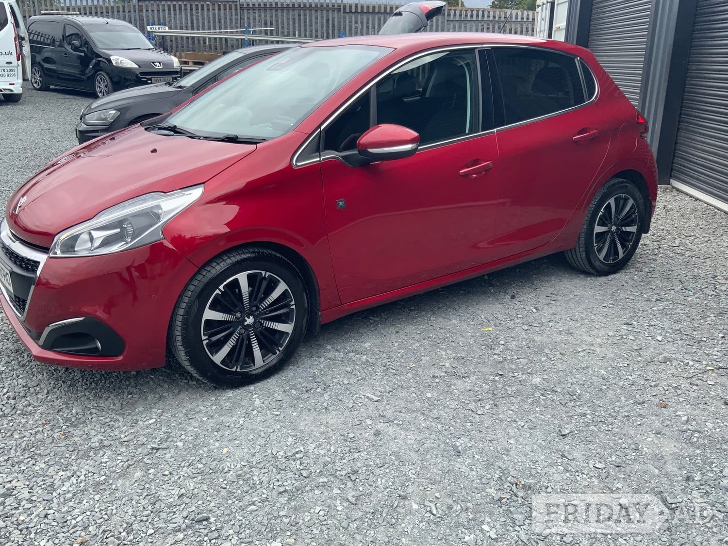 [ berth ]Peugeot 208
