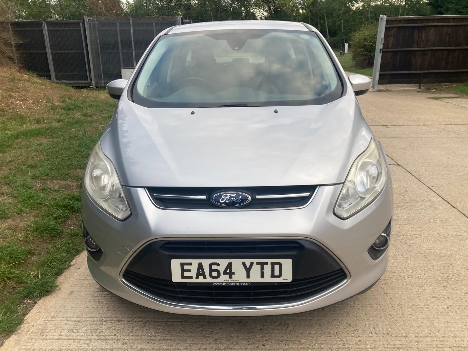 [ berth ]Ford C-MAX