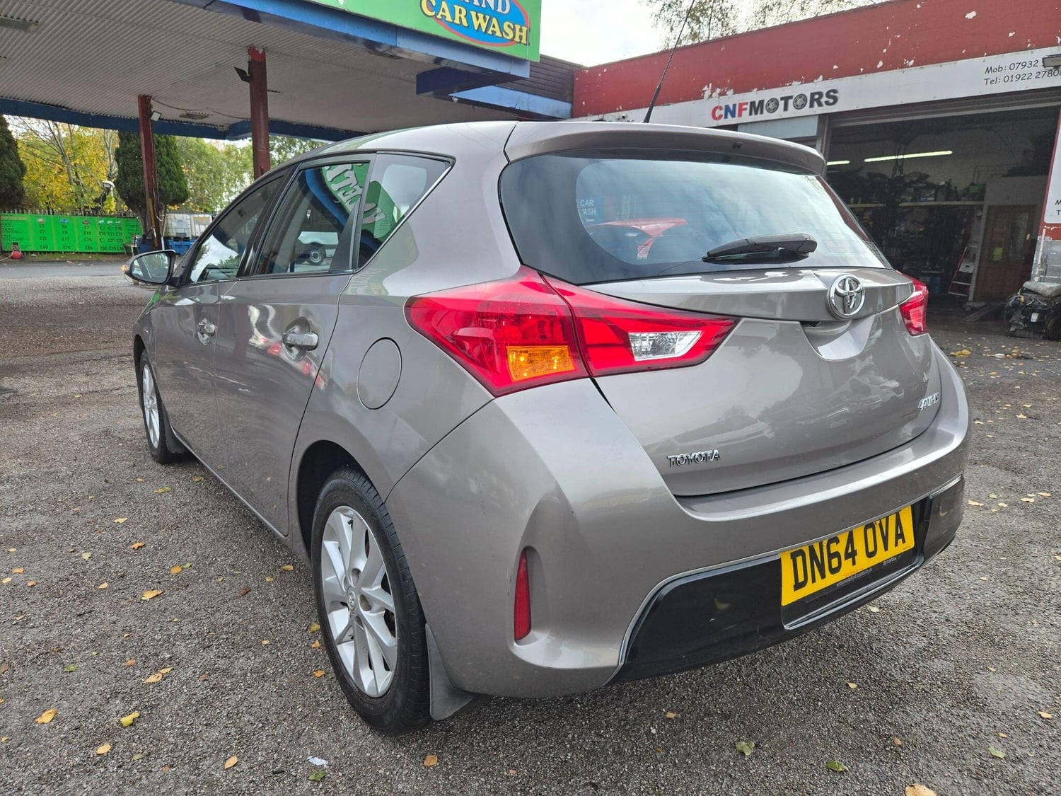 Toyota Auris 2014 - Cars in Walsall