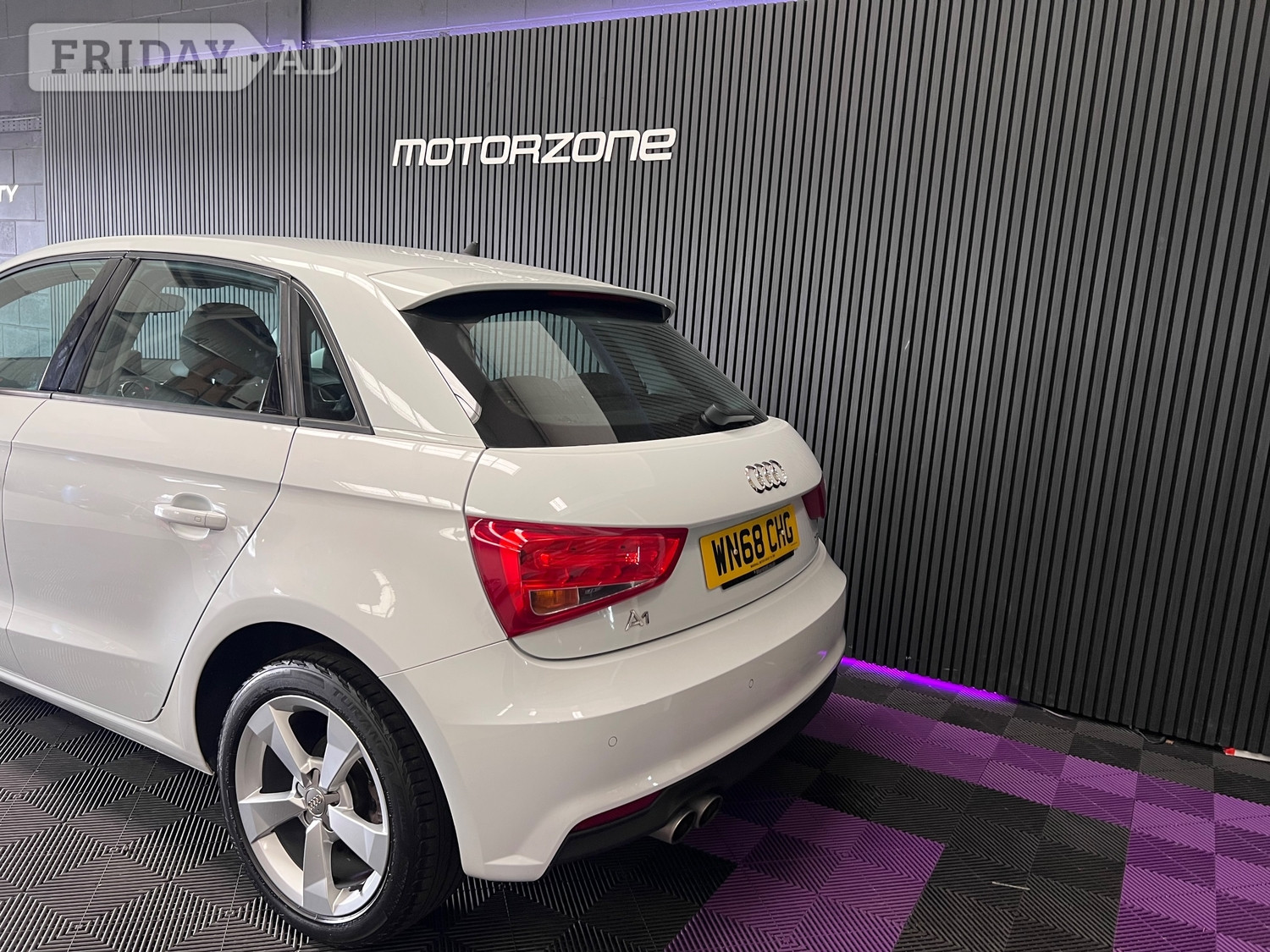 [ berth ]Audi A1