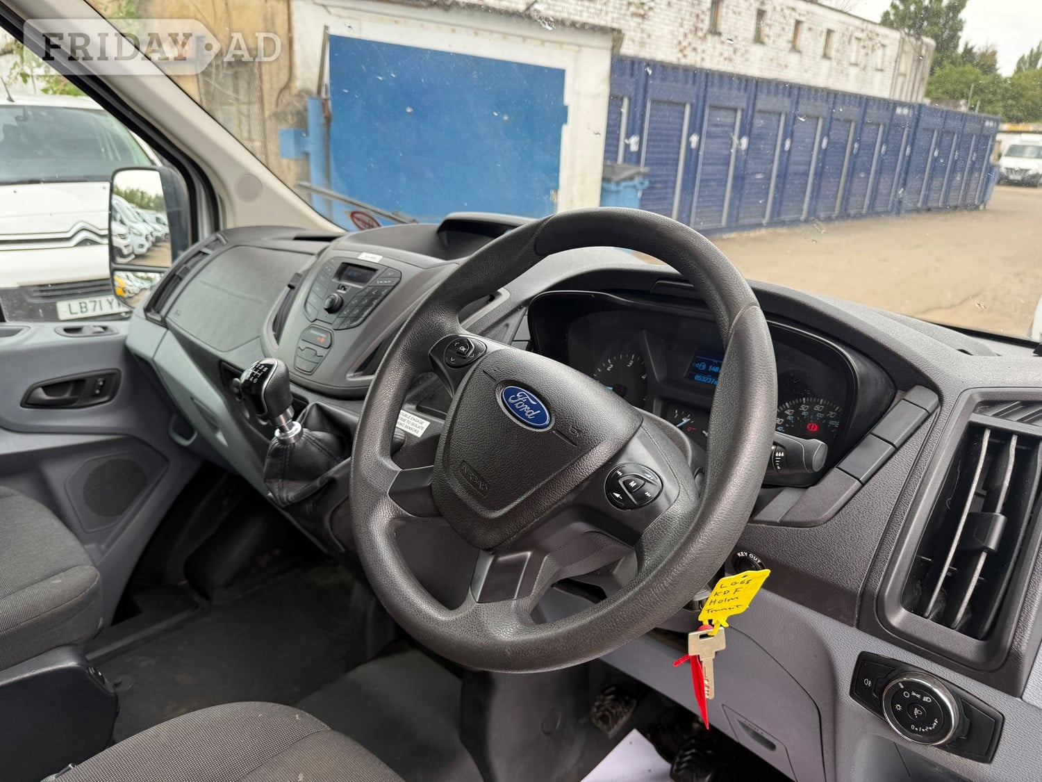[ berth ]Ford Transit