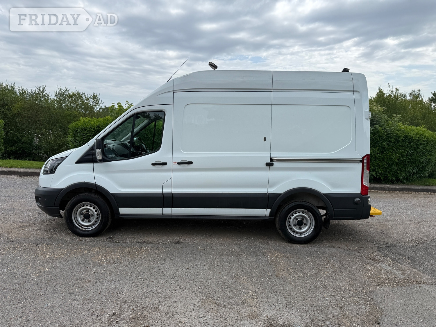 [ berth ]Ford Transit
