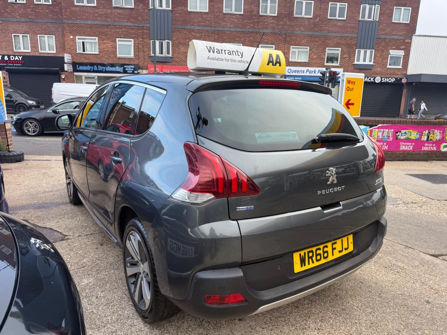 [ berth ]Peugeot 3008