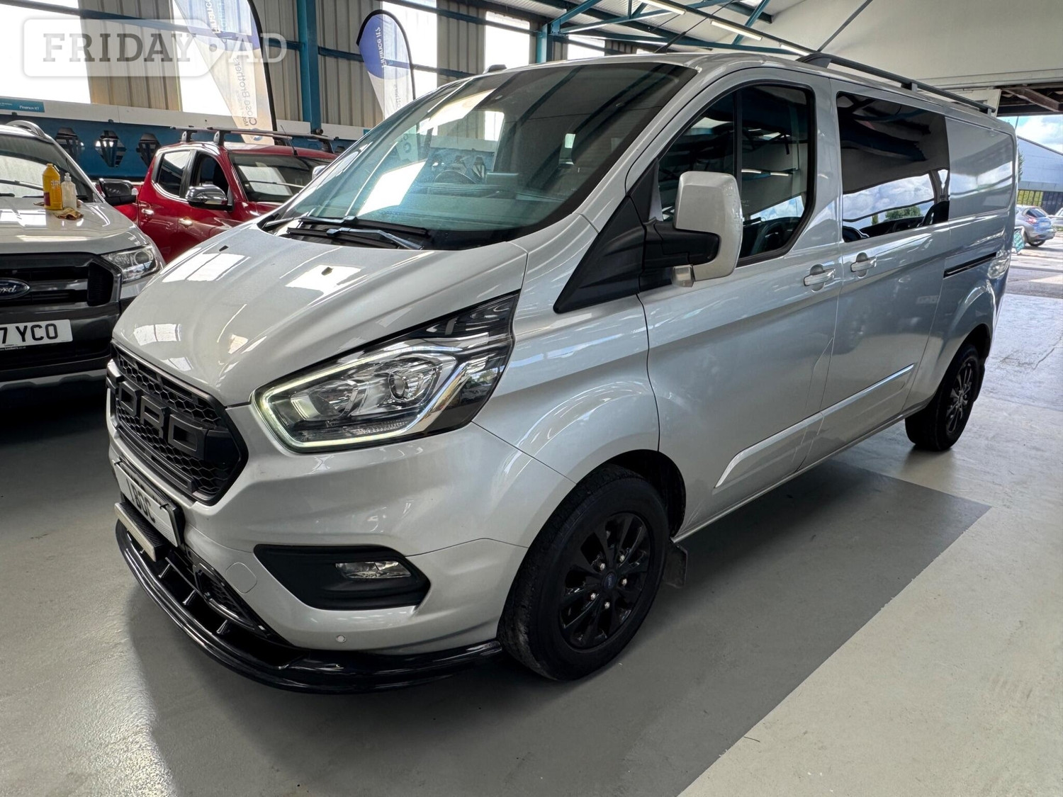 [ berth ]Ford Transit Custom