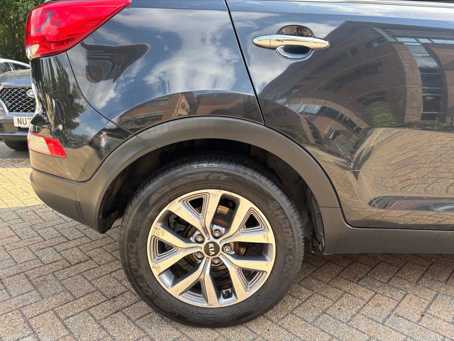 [ berth ]Kia Sportage