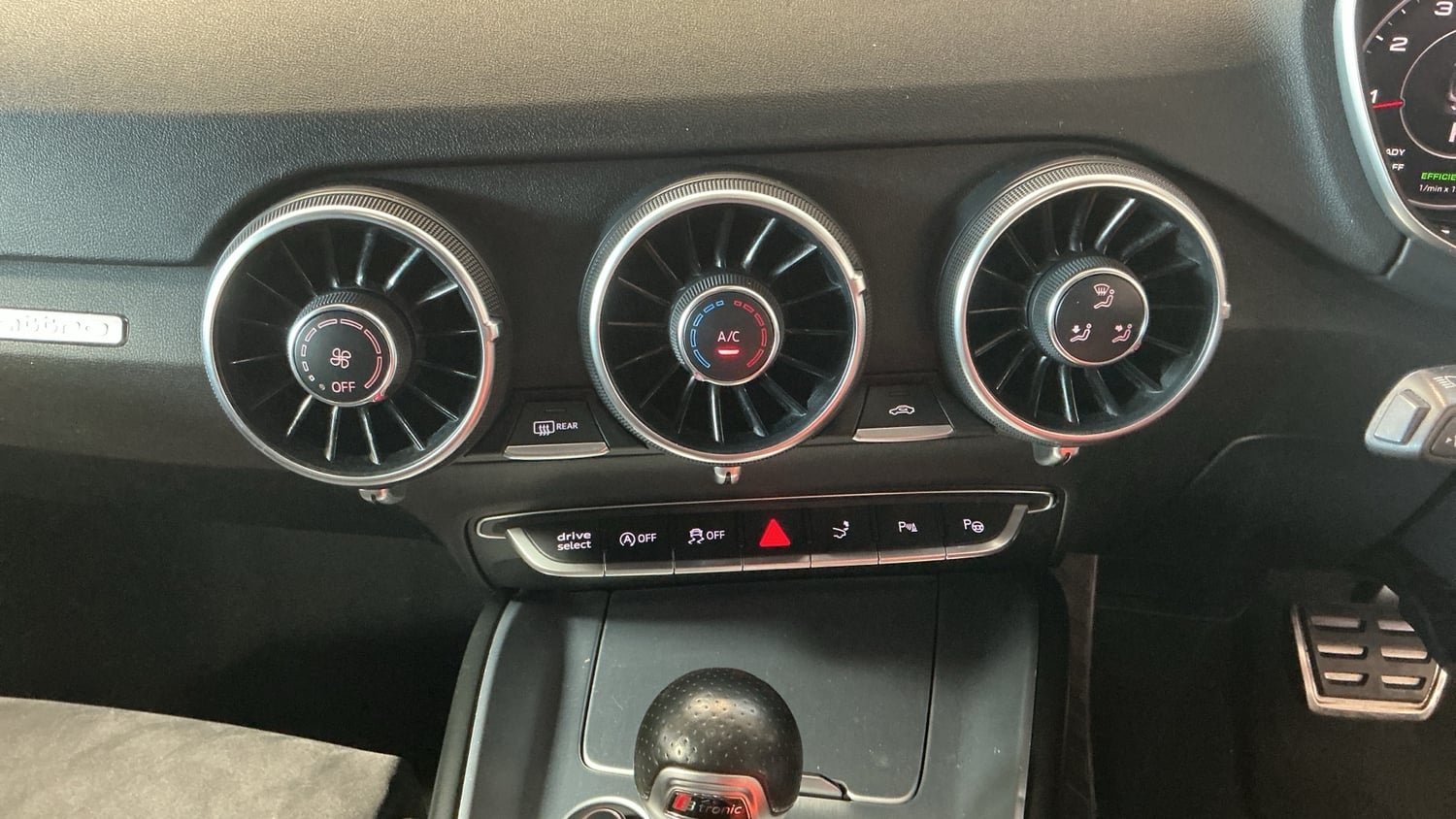 [ berth ]Audi TT