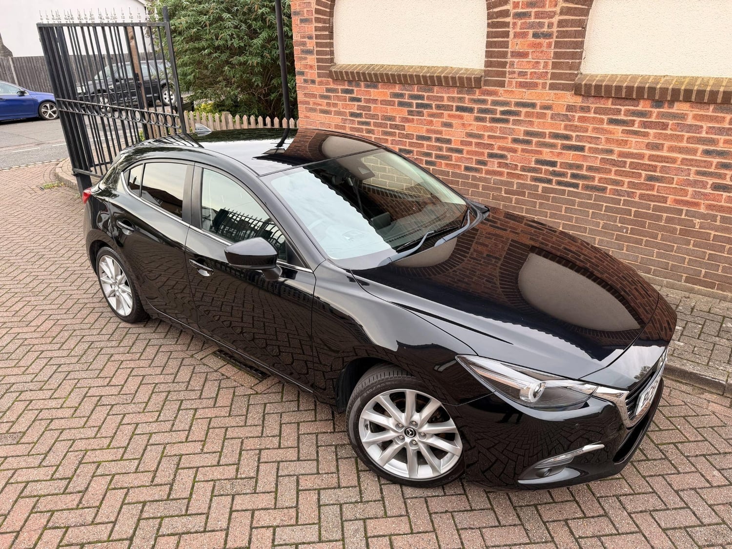 [ berth ]Mazda 3