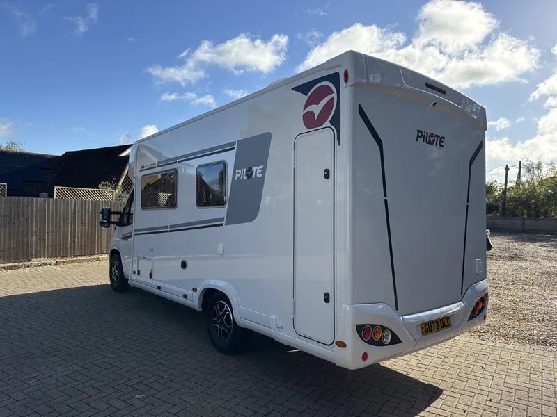 Pilote P696D EVIDENCE 2023 for sale - Motorhomes & Caravans