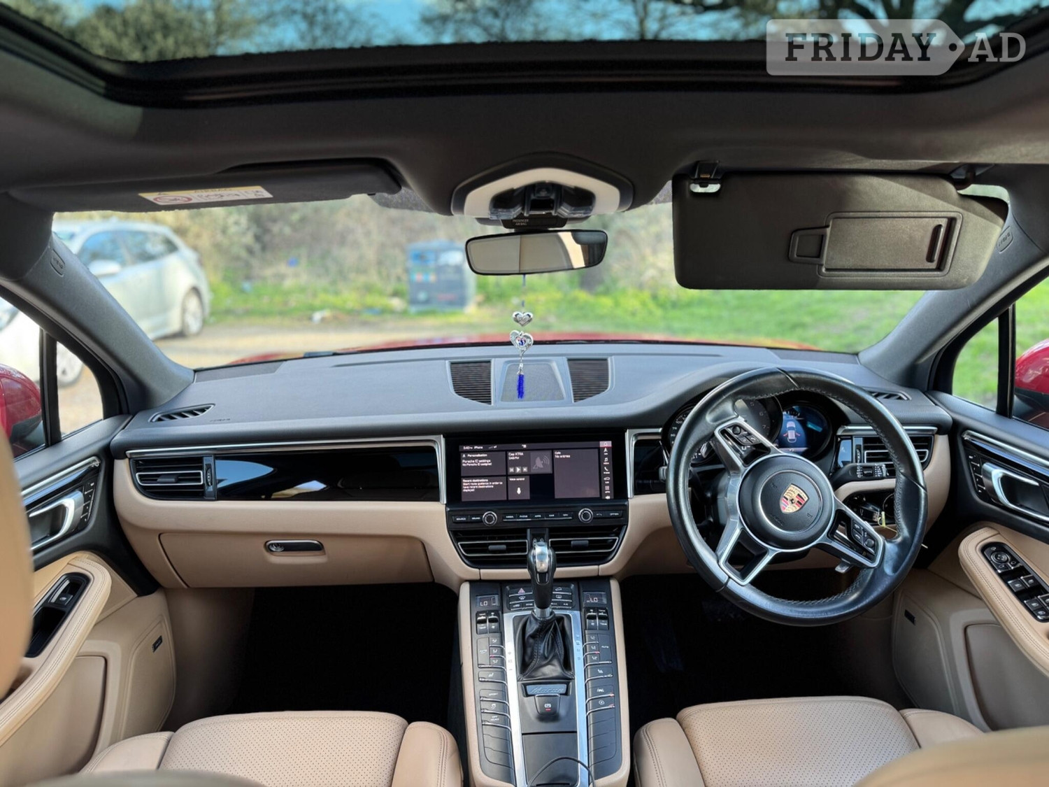 Porsche Macan Harrow