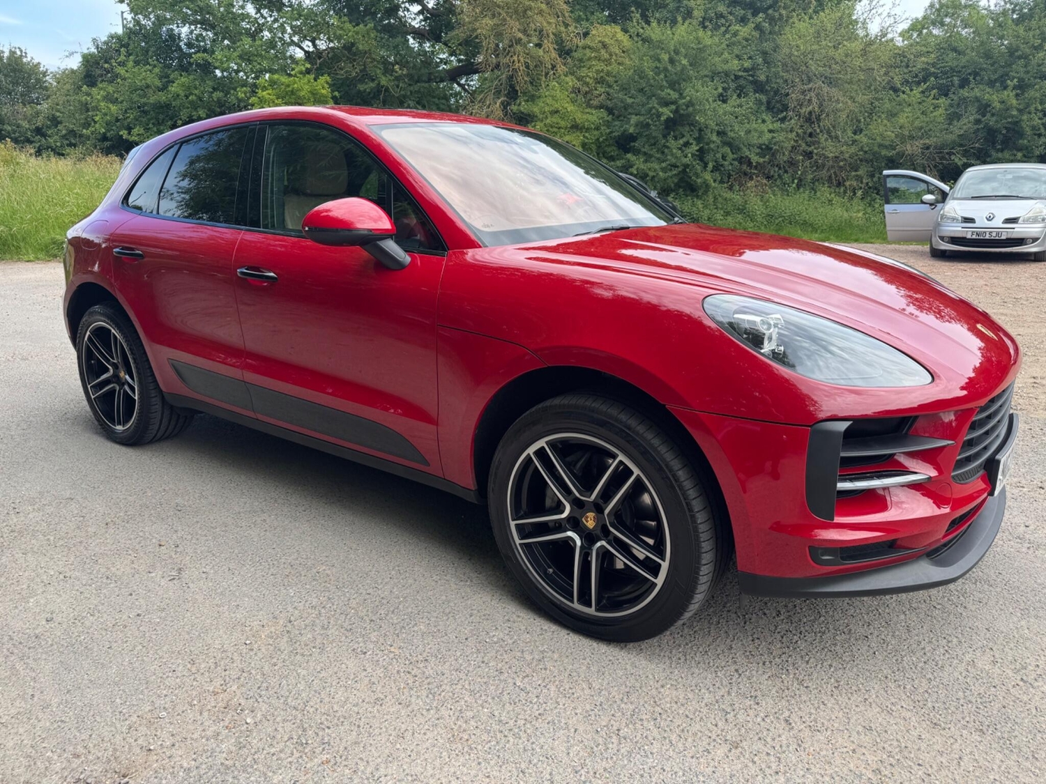 Porsche Macan 2019 - Cars in Harrow