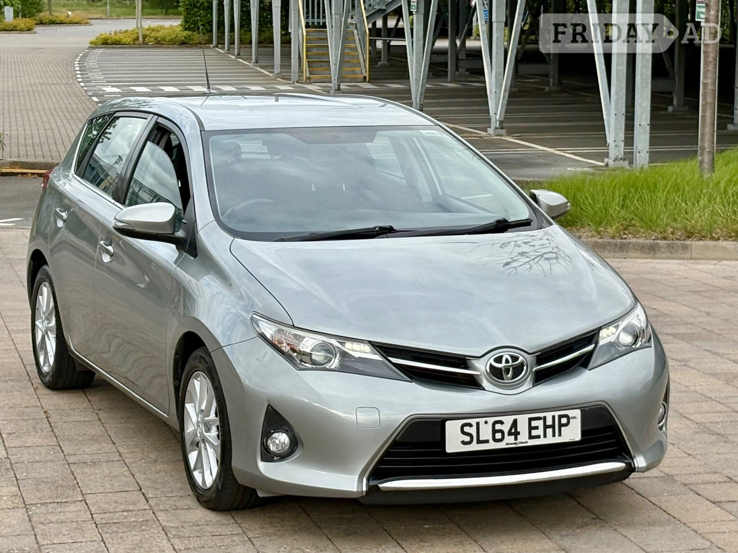 Toyota Auris 2014 - Cars