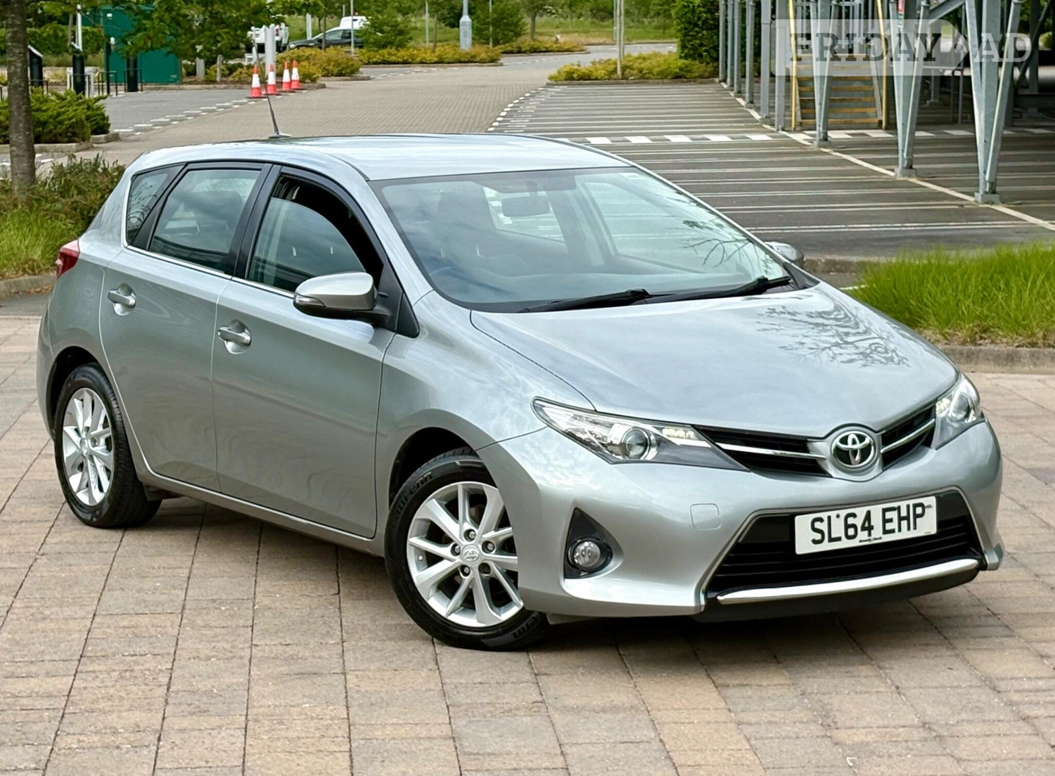 Toyota Auris 2014 in Uxbridge