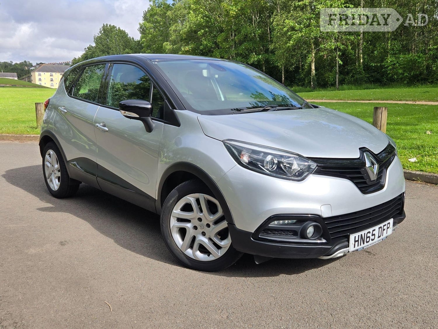 Renault Captur 2015 in Cardiff