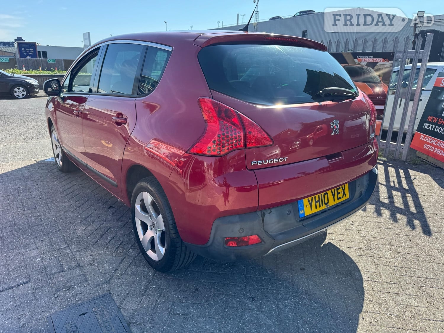 [ berth ]Peugeot 3008