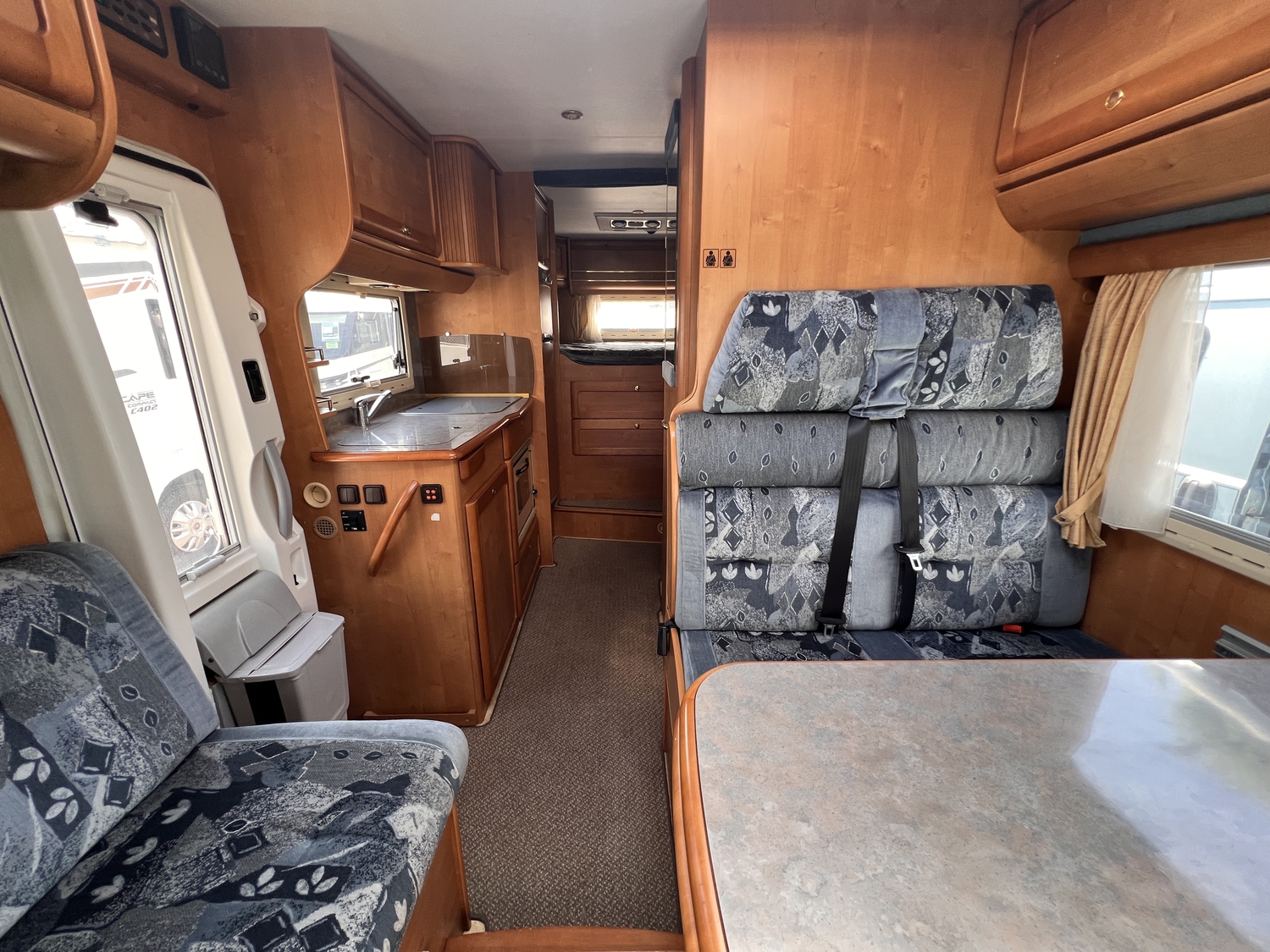 [4 berth ]Rapido Le Randonneur 7068F