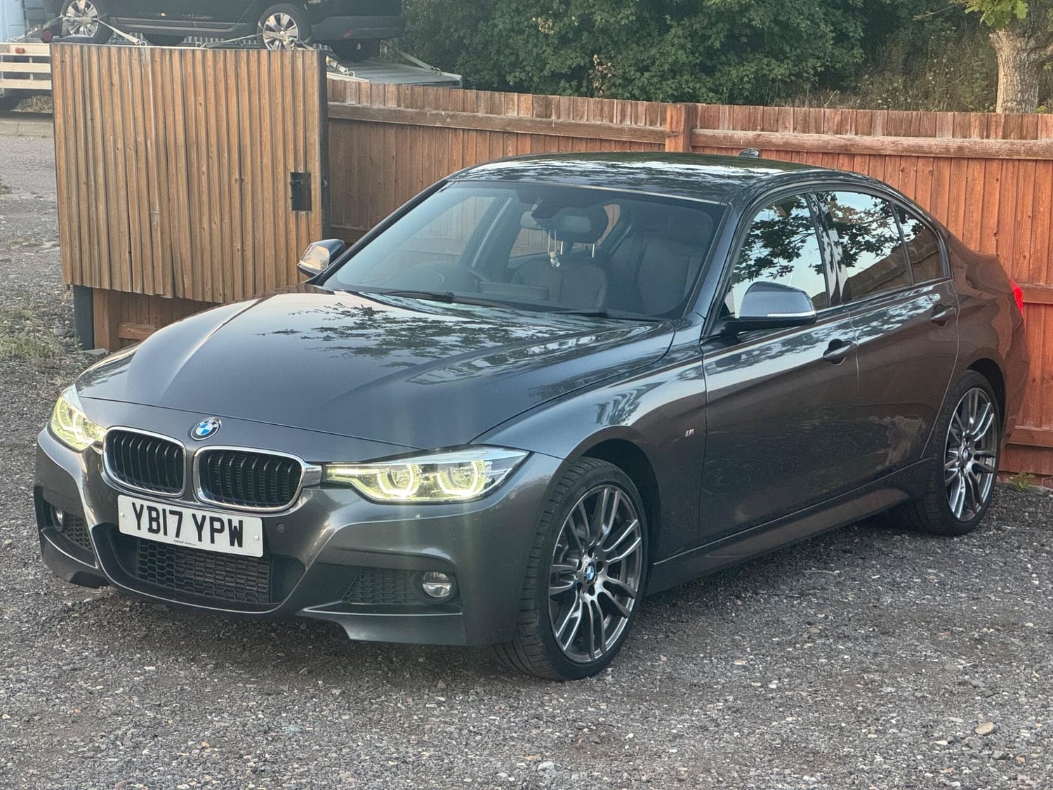 [ berth ]BMW 3 Series