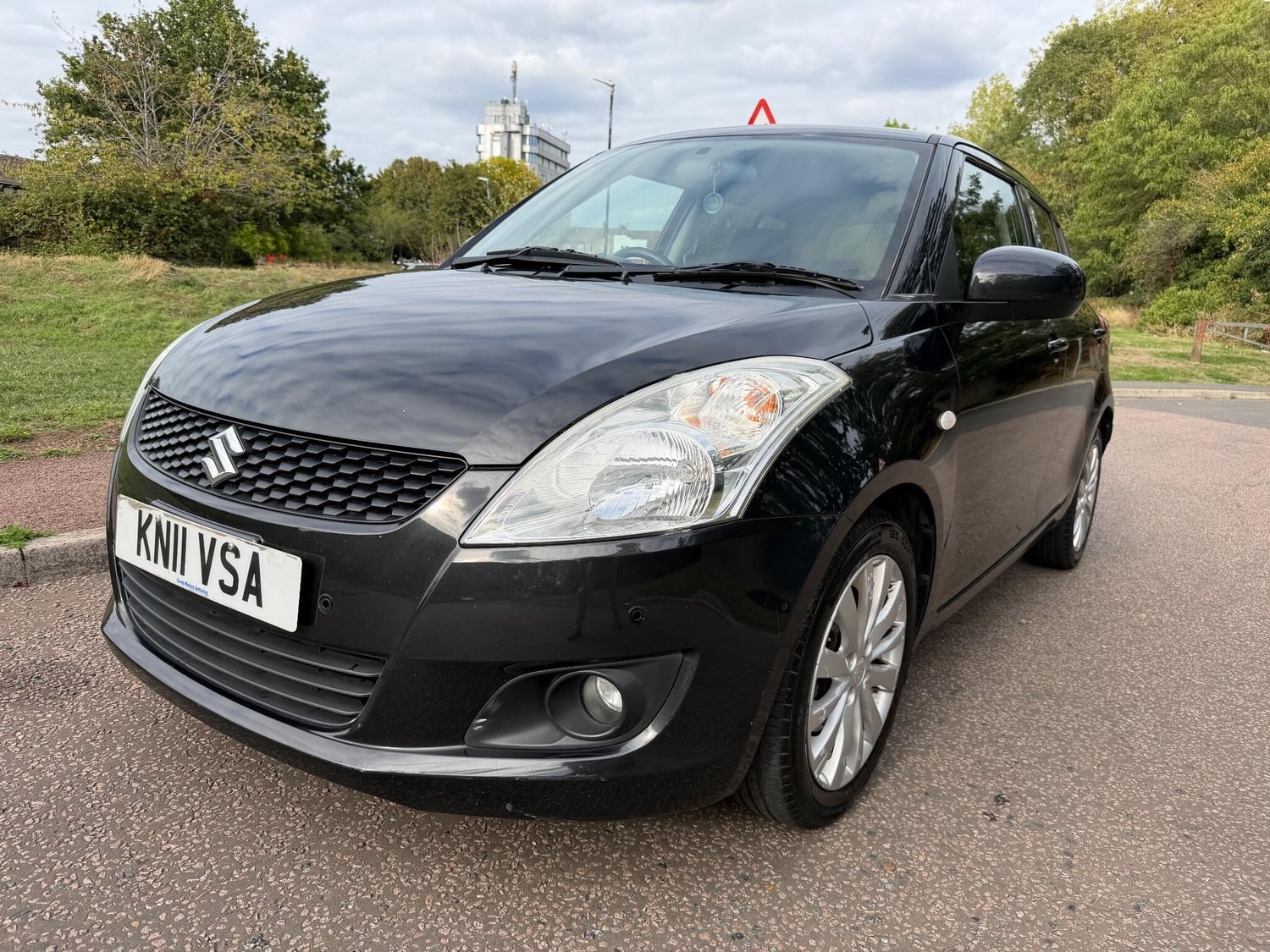 Suzuki Swift 2011 - Cars