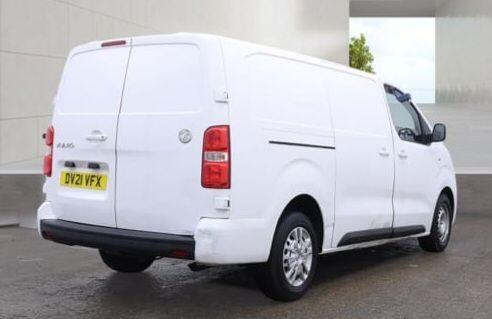 [ berth ]Vauxhall Vivaro