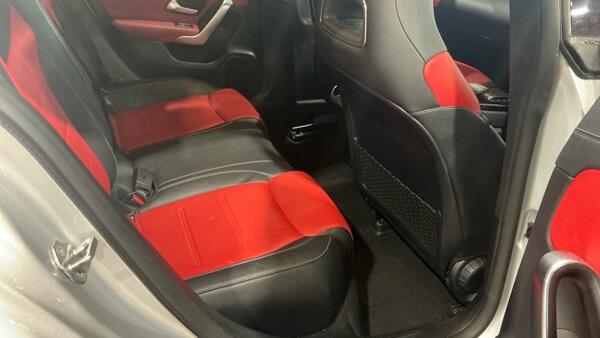 [ berth ]Mercedes-Benz CLA Class