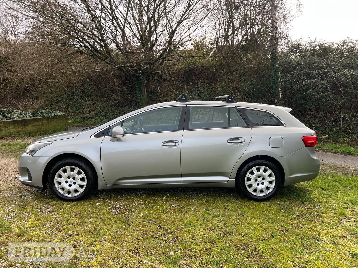 Toyota Avensis 2013 - Cars