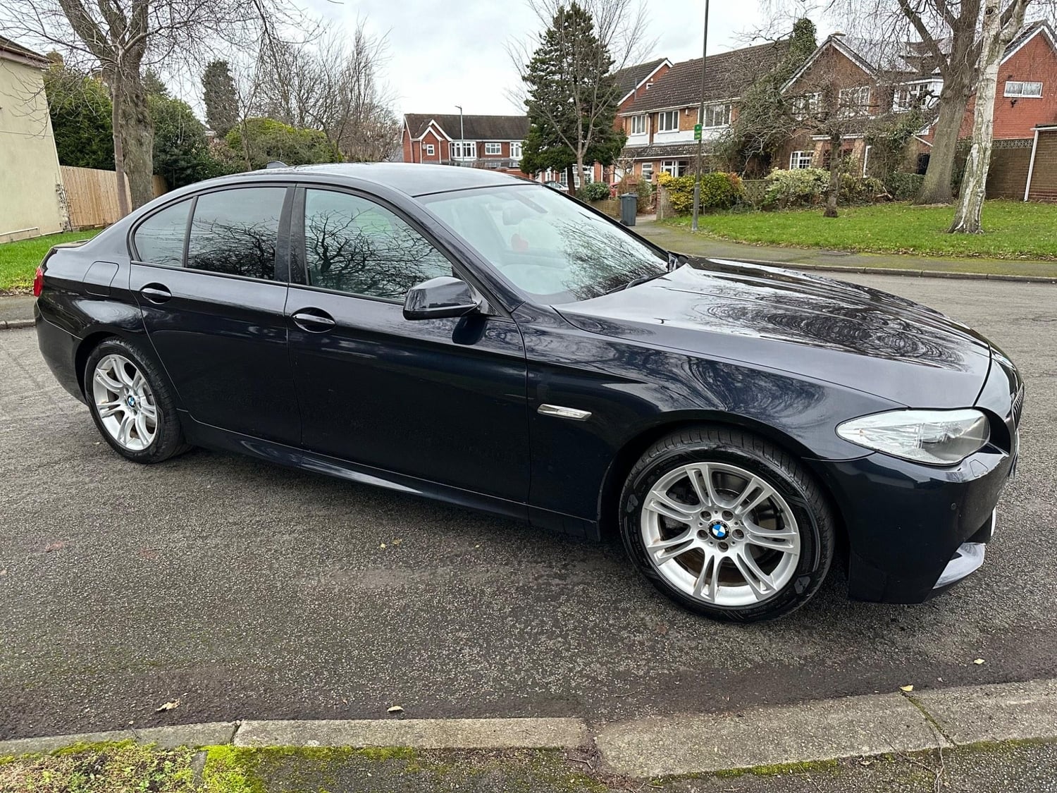 BMW 5 Series 2011 - Cars