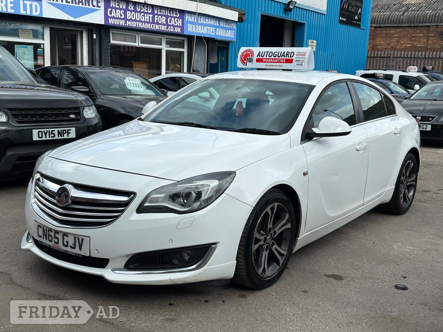 [ berth ]Vauxhall Insignia