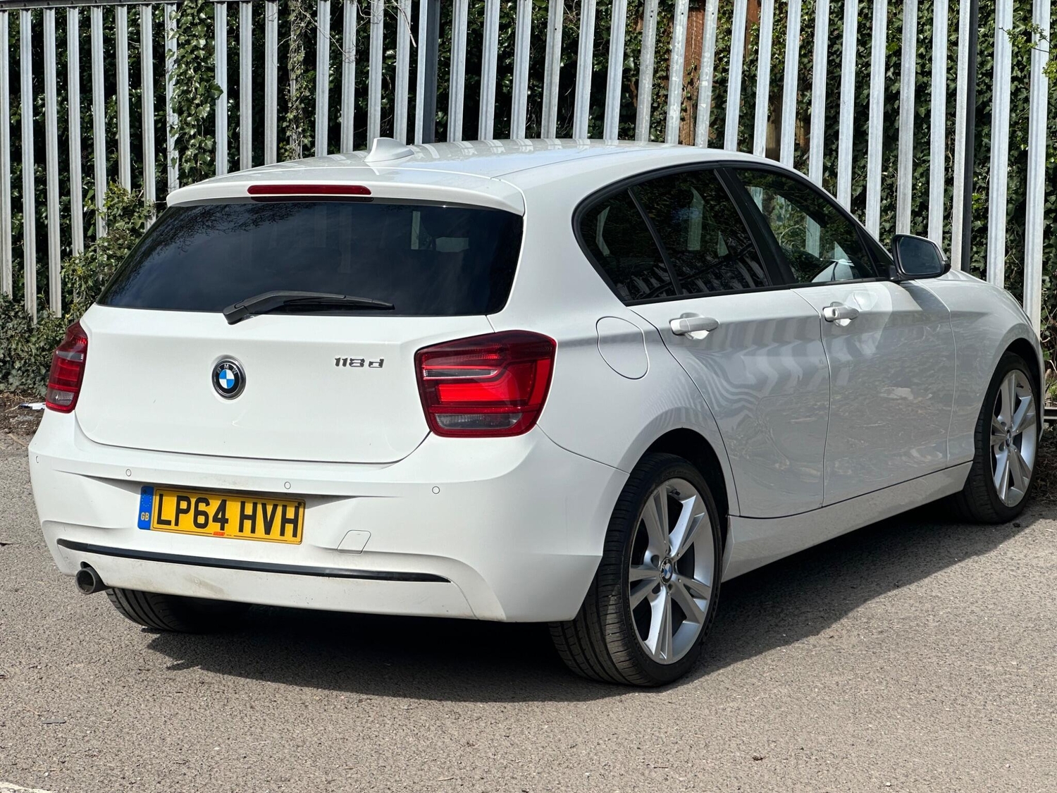 BMW 1 Series 2015 - Cars in Cardiff