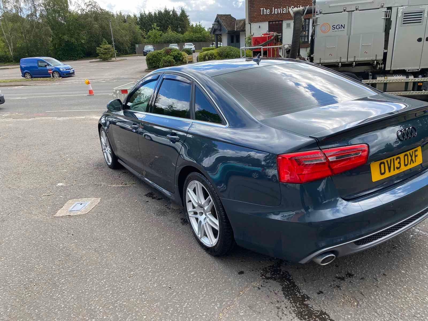[ berth ]Audi A6 Saloon
