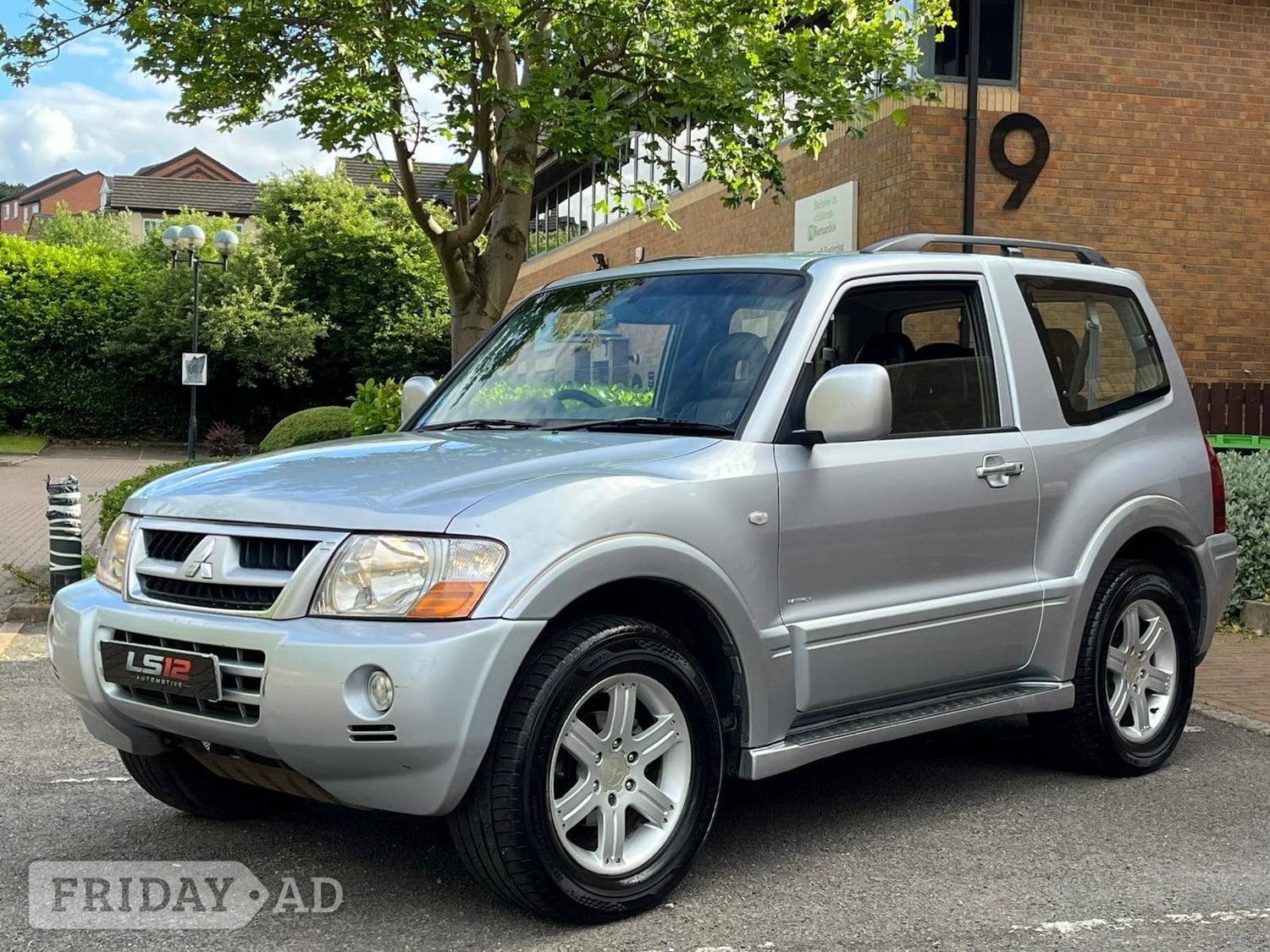 [ berth ]Mitsubishi Shogun