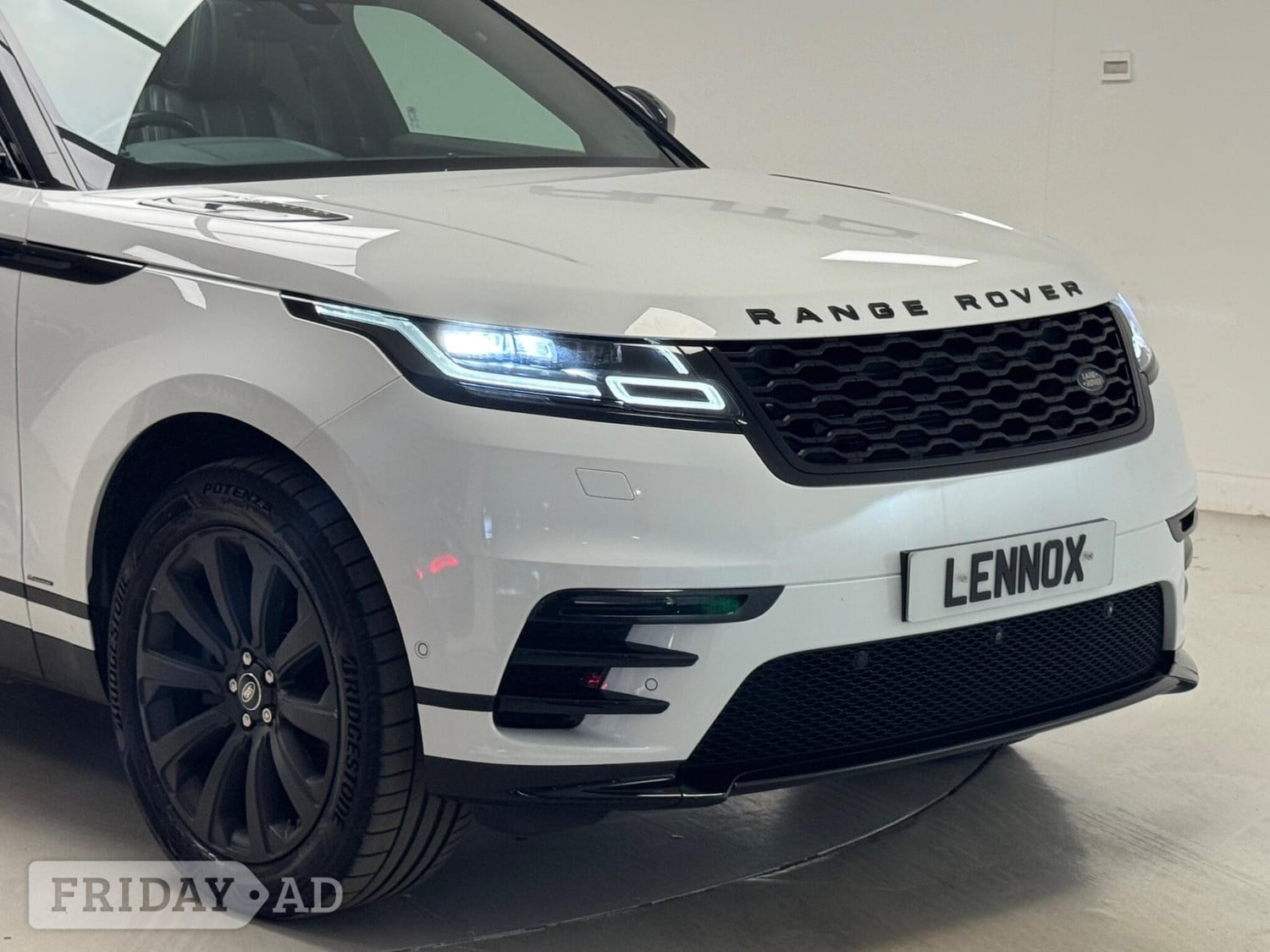 Land Rover Range Rover Velar 2018 - Cars