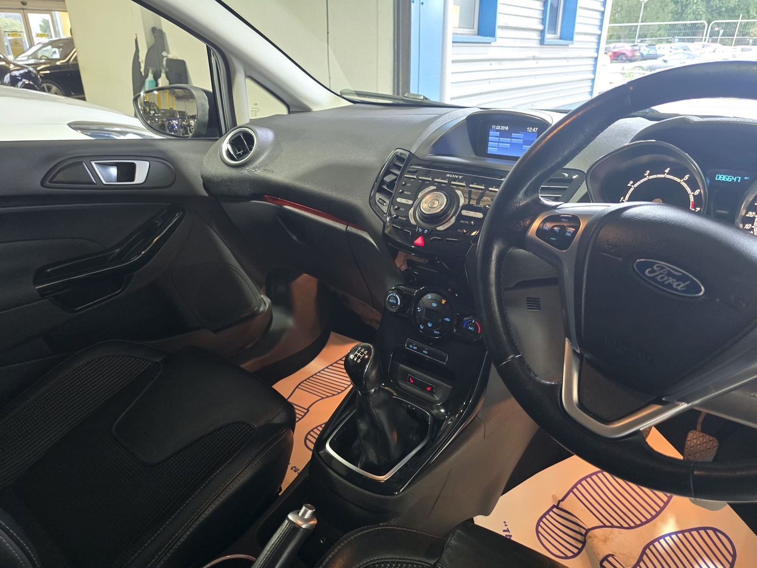 Ford Fiesta 2016 - Cars