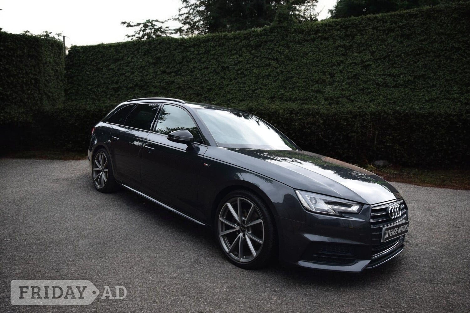 Audi A4 Avant 2018 in High Wycombe