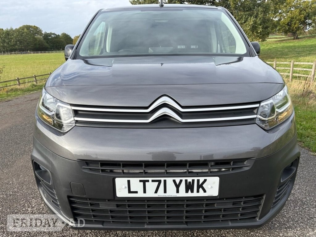 [ berth ]Citroen Berlingo