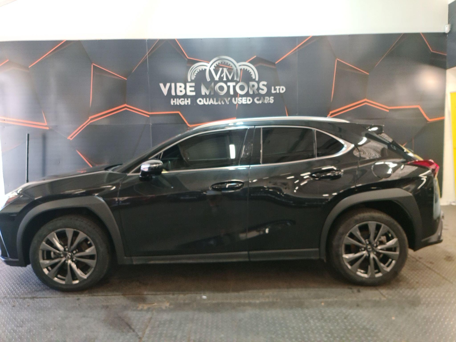 Lexus UX 2023 - Cars