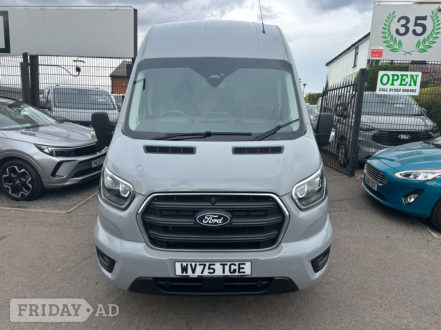 [ berth ]Ford Transit