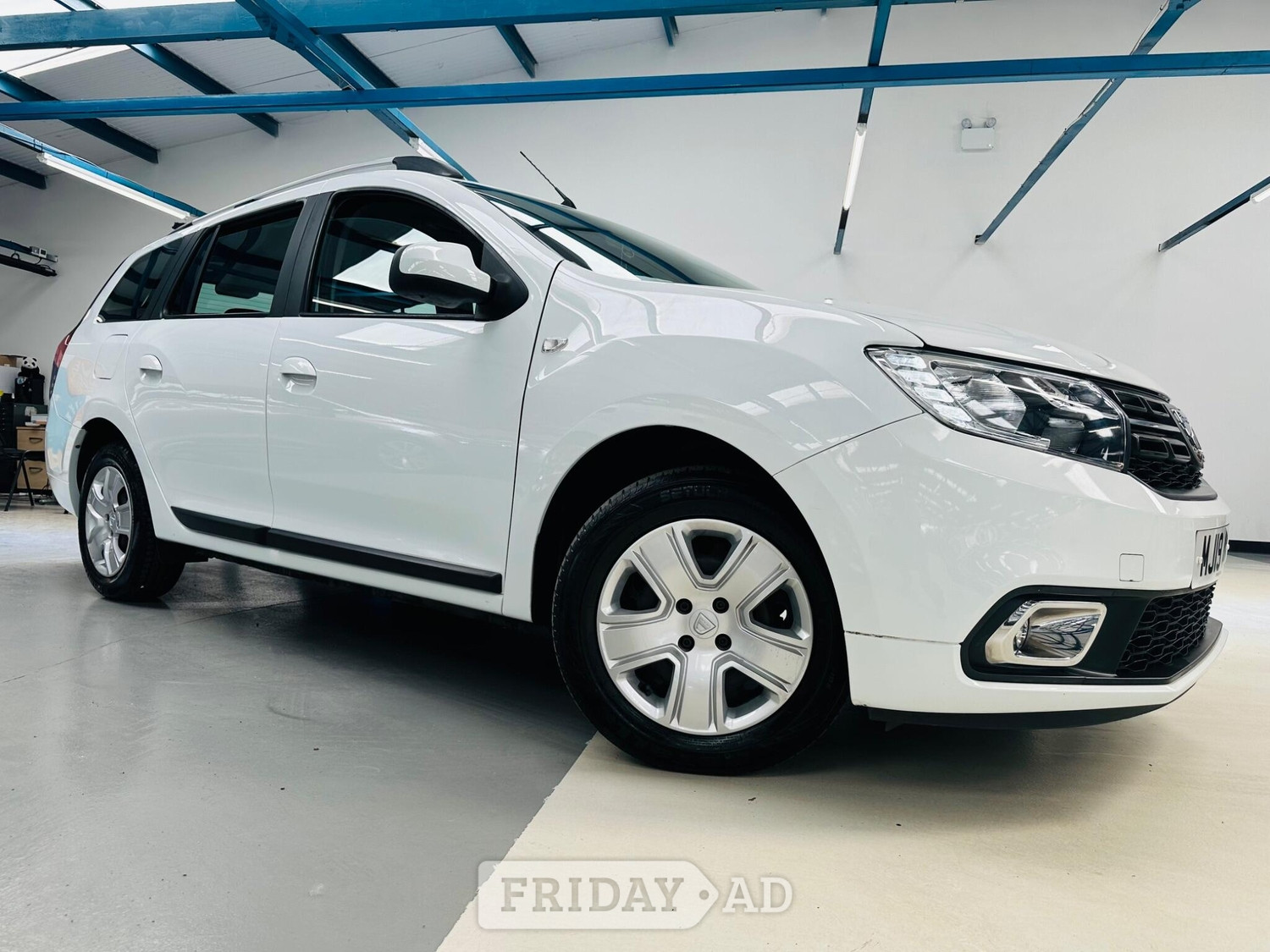 [ berth ]Dacia Logan