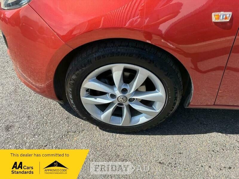[ berth ]Vauxhall Adam
