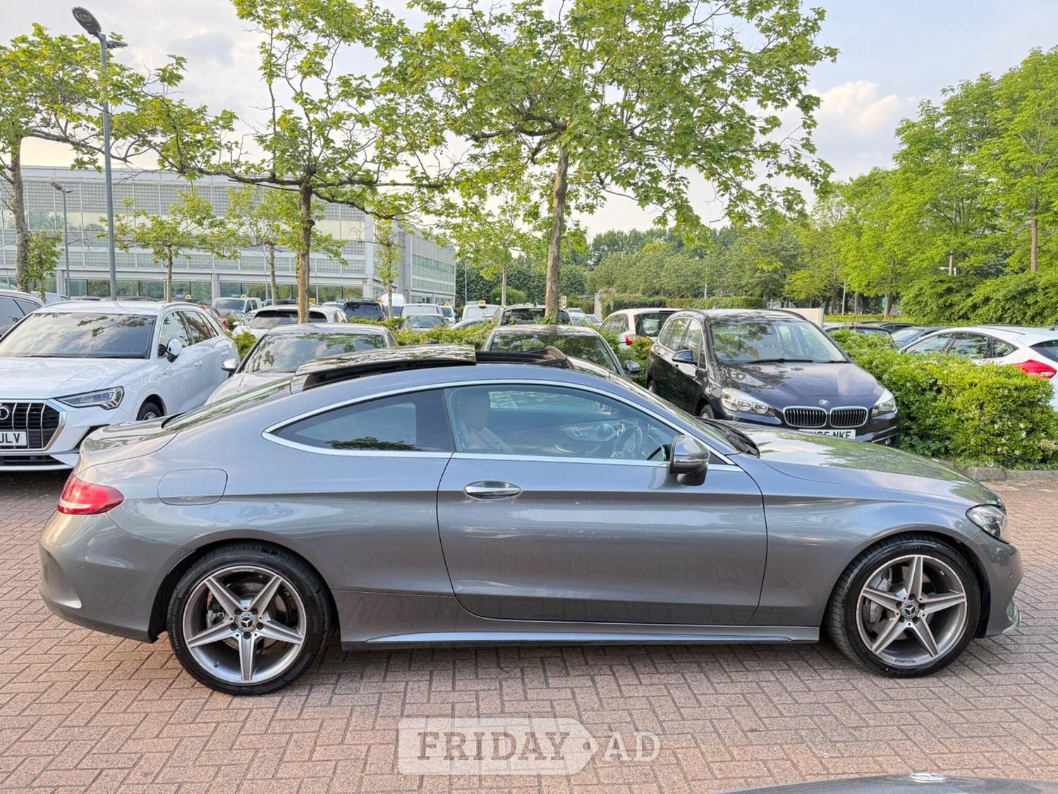 [ berth ]Mercedes-Benz C Class