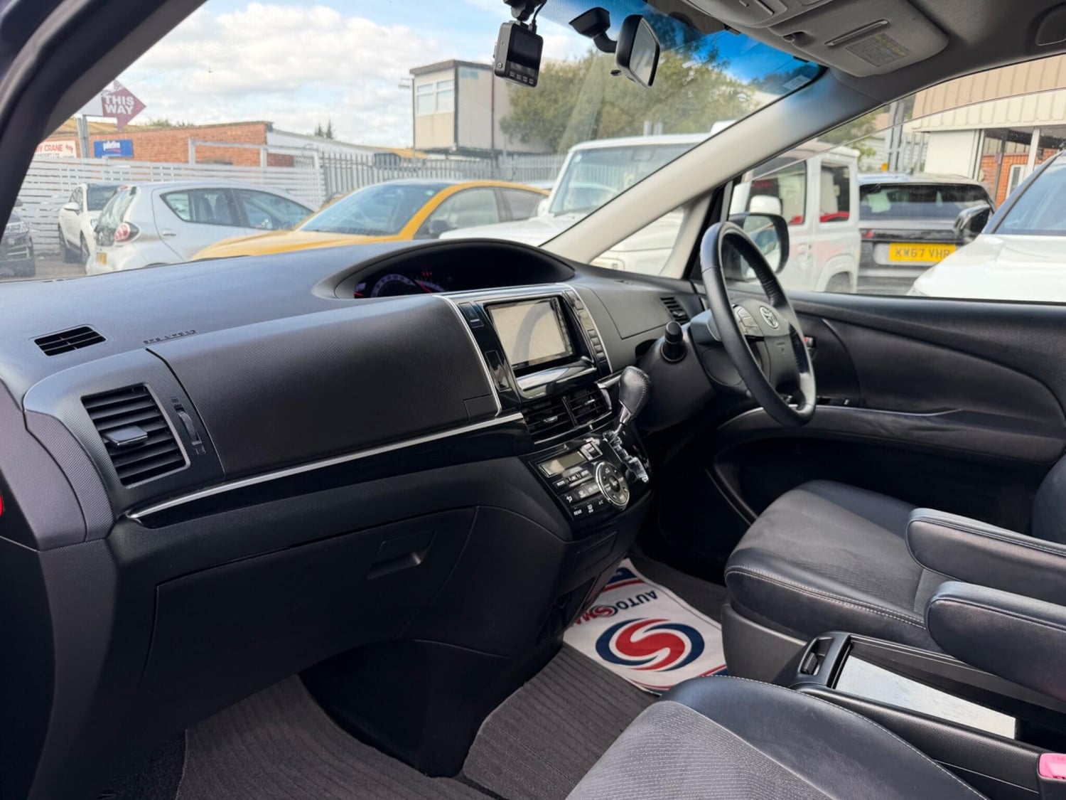 Toyota Estima 2013 - Cars