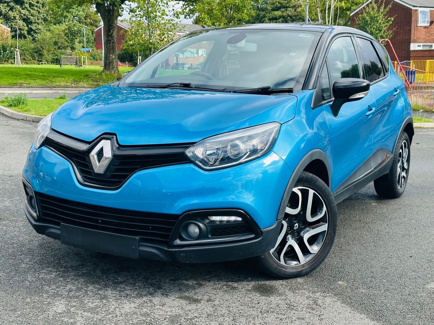 [ berth ]Renault Captur