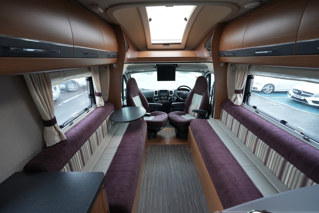 Auto-Trail Frontier Comanche 2013 for sale - Motorhomes & Caravans in Haywards Heath