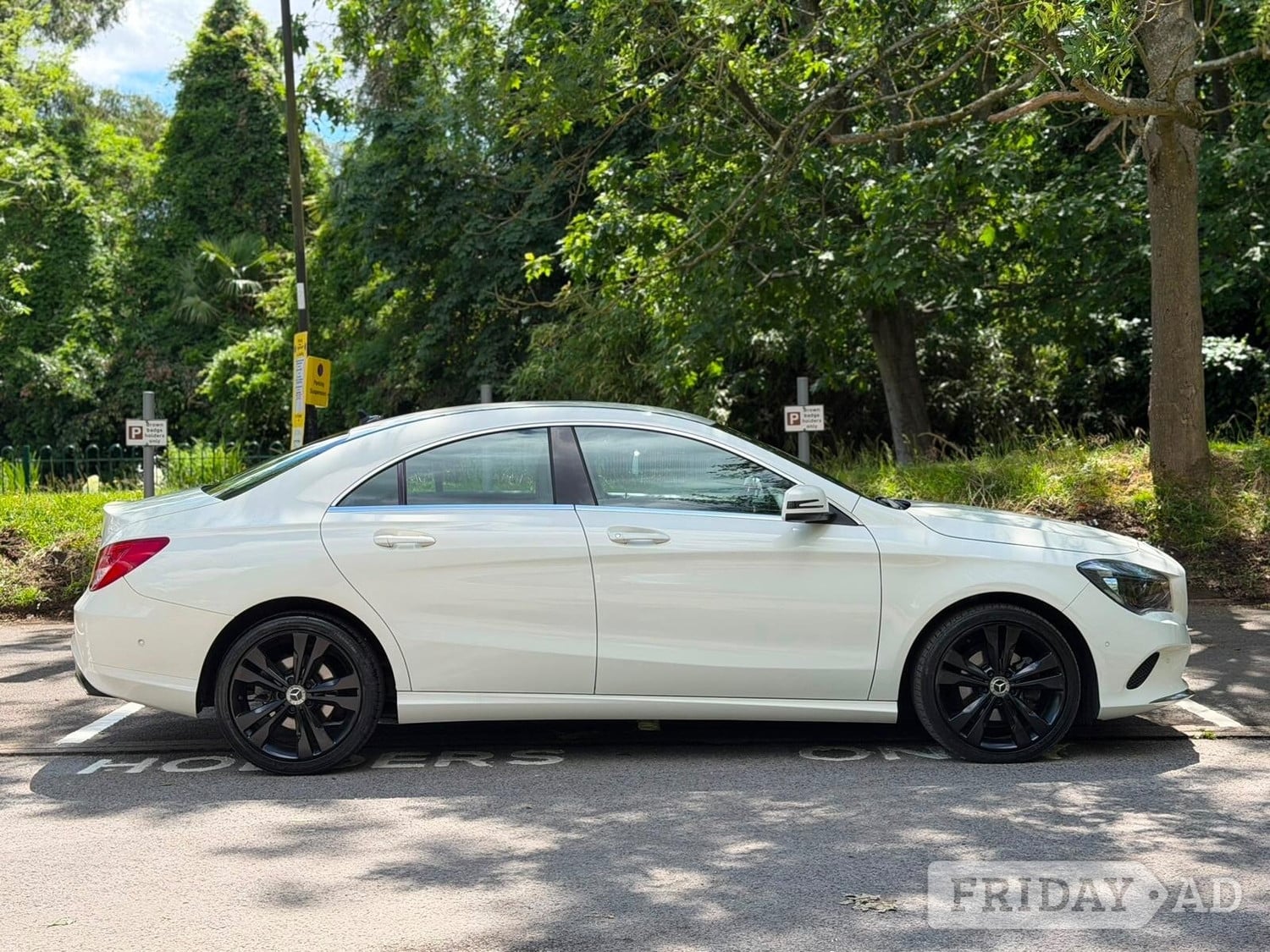[ berth ]Mercedes-Benz CLA Class