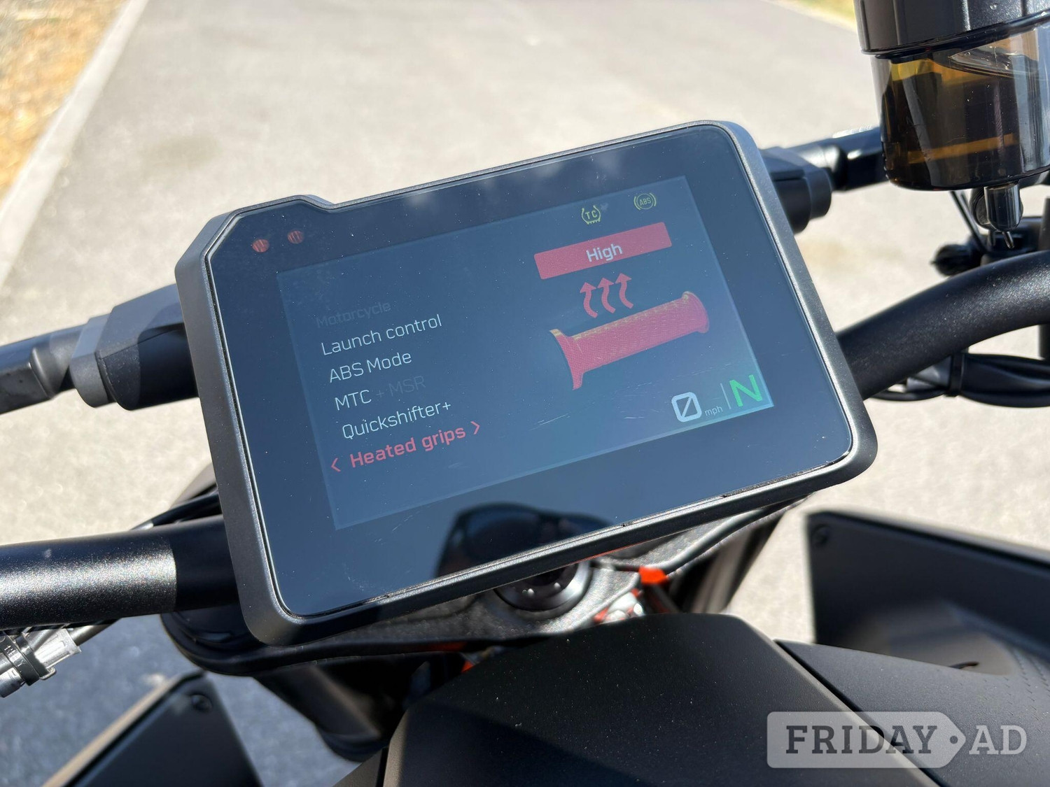[ berth ]KTM 1390 Super Duke R