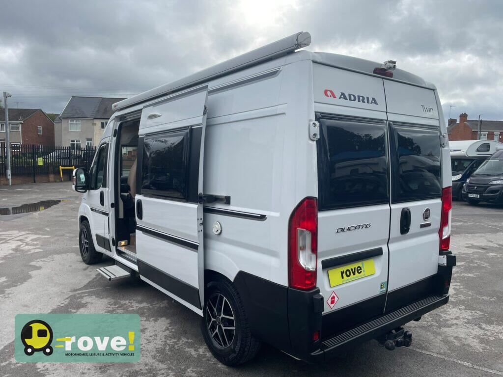 Adria Twin Axess 600sp Manual 2020, (2020)  Campervan for sale - Motorhomes & Caravans in Selston