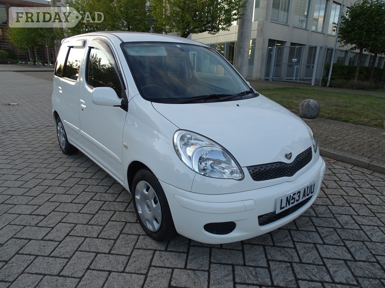 [ berth ]Toyota Yaris Verso