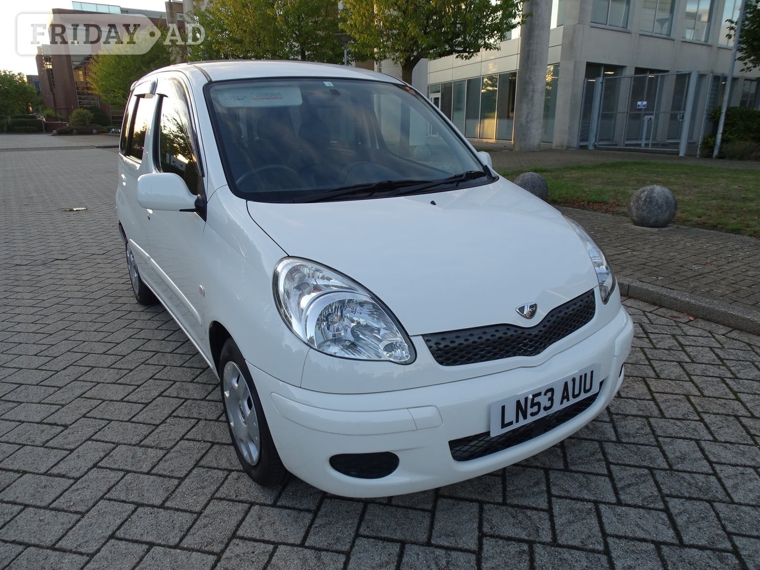 Toyota Yaris Verso Slough