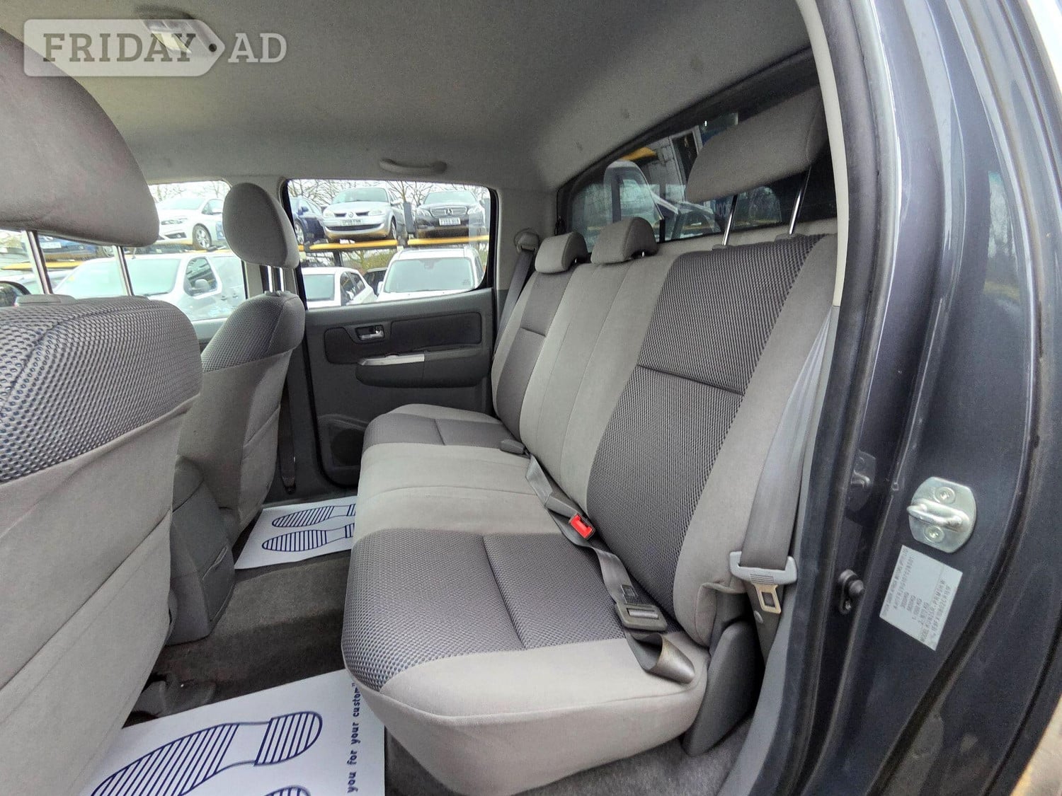 Toyota Hilux 2011 - Vans & Commercial Vehicles in Ashford