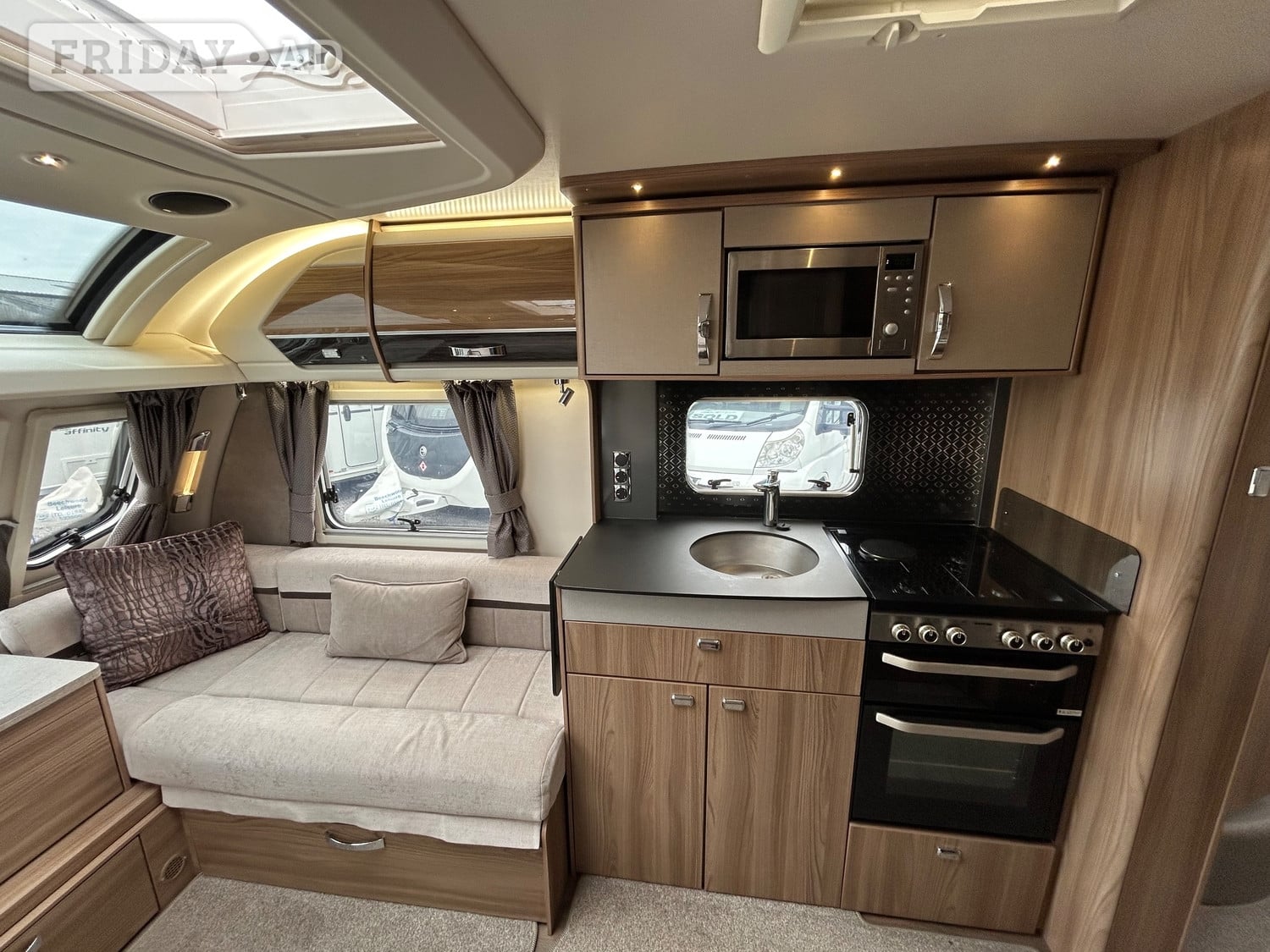Swift Elegance Grande 845 2020 - Motorhomes & Caravans in Thirsk